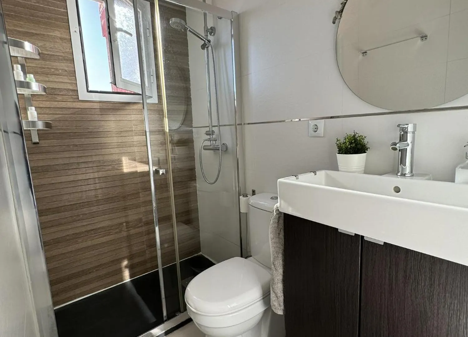 Peaceful Studio With Amazing Sea Views And Free Parking Benalmadena Spain